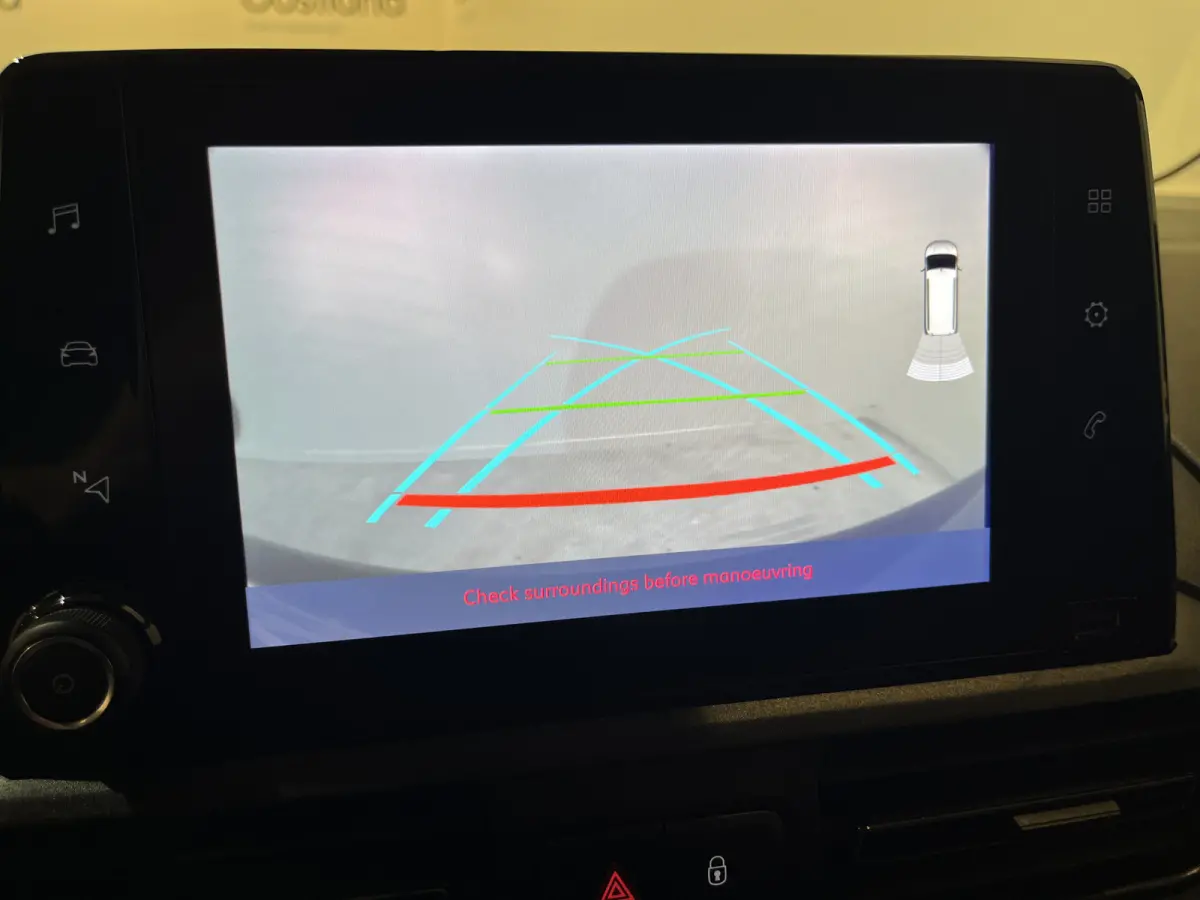 1.5 BlueHDi 100 PK L1 / Euro 6 / Airco / CarPlay / Cruise Control / Camera / Navigatie / 68.900 KM !!