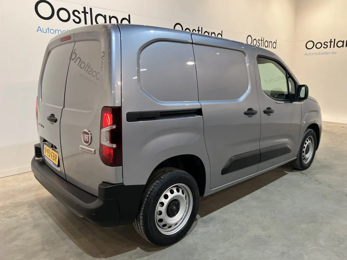 1.5 BlueHDi 100 PK L1 / Euro 6 / Airco / CarPlay / Cruise Control / Camera / Navigatie / 68.900 KM !!