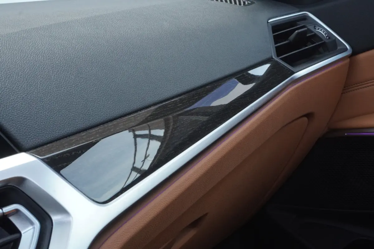 318i Business Edition Plus M sport+M3-Stoelen+Led+stoel-verw+Volleder+schuifdak+Navi+parking-Pack = UNIEK !!