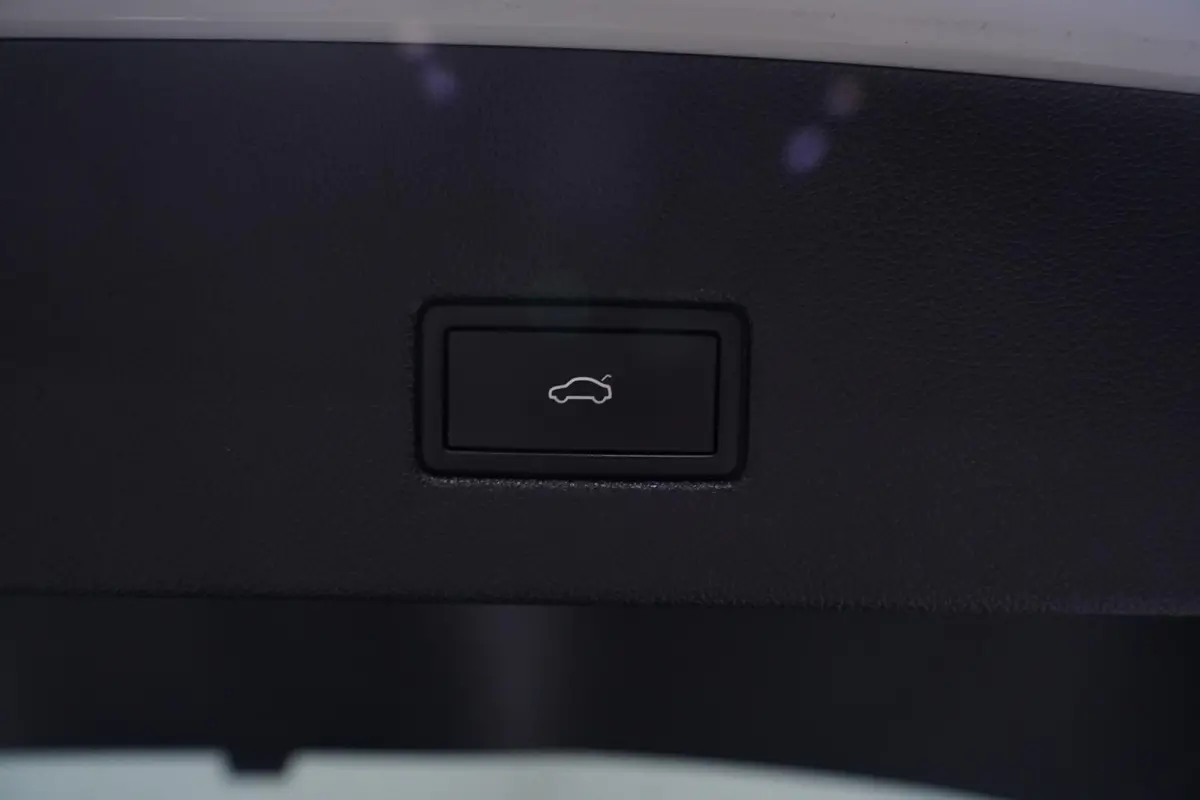 1.5 TSI R-Line NAP 2e Eig. Rijklaar R-line int./ext. Apple/Android Led koplampen Camera Stoelverwarming PDC v+a Digital Cockpit