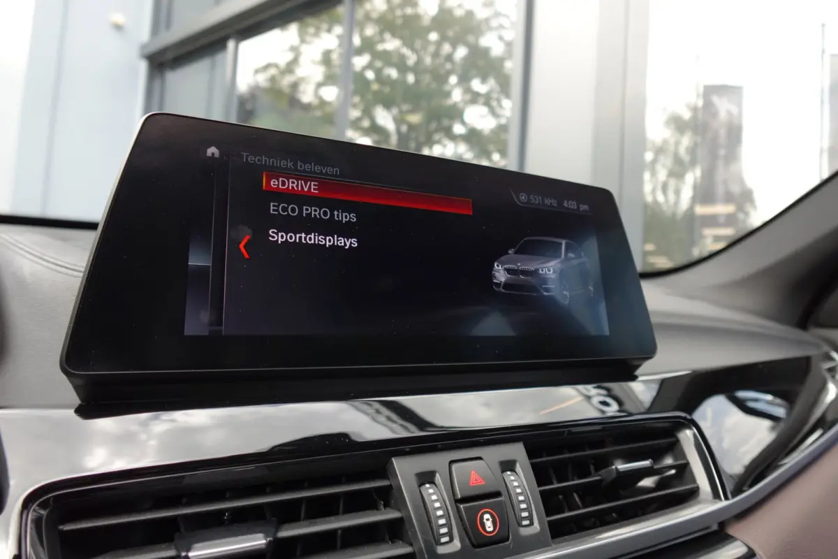 XDrive25e High Executive PANO KEYLESS CAM