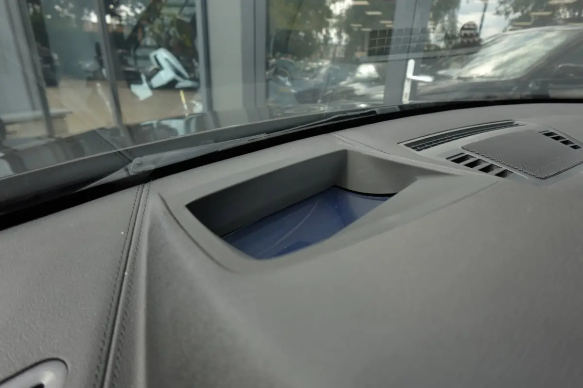 XDrive25e High Executive PANO KEYLESS CAM