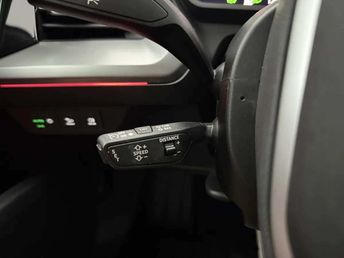 50 Quattro Launch edition 77 kWh | Snelladen | SOH 82% | Virtual | Camera | Sfeer | Carplay | Cruise | Clima | NAP