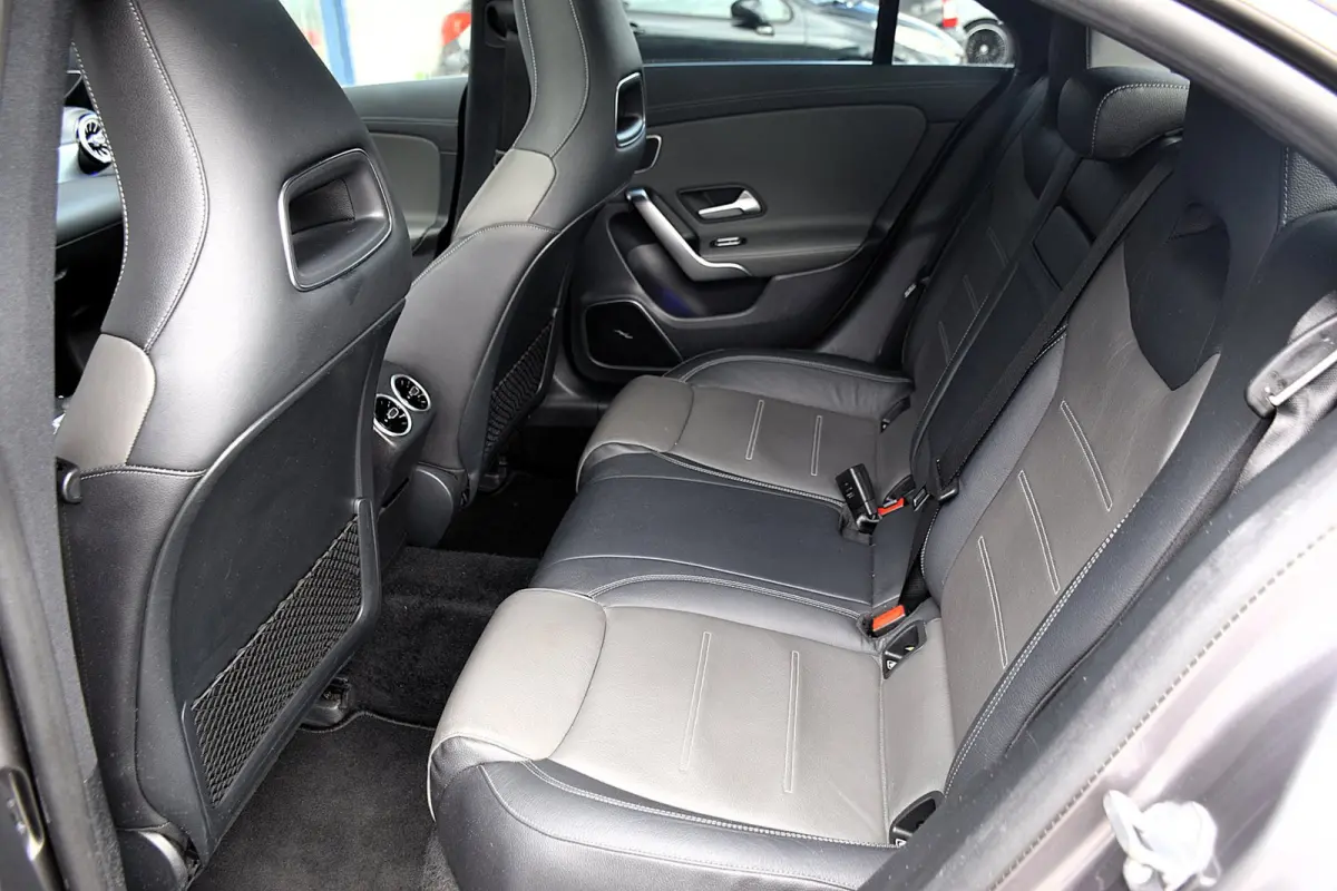 250 Premium Plus*AMG Pakket*PANO*SFEER*BURMESTER*CAMERA*NL-Auto*