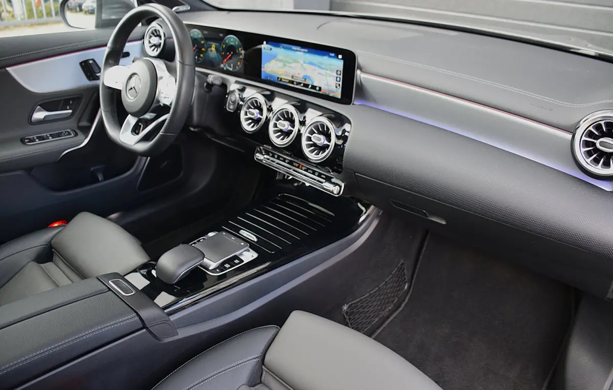 250 Premium Plus*AMG Pakket*PANO*SFEER*BURMESTER*CAMERA*NL-Auto*