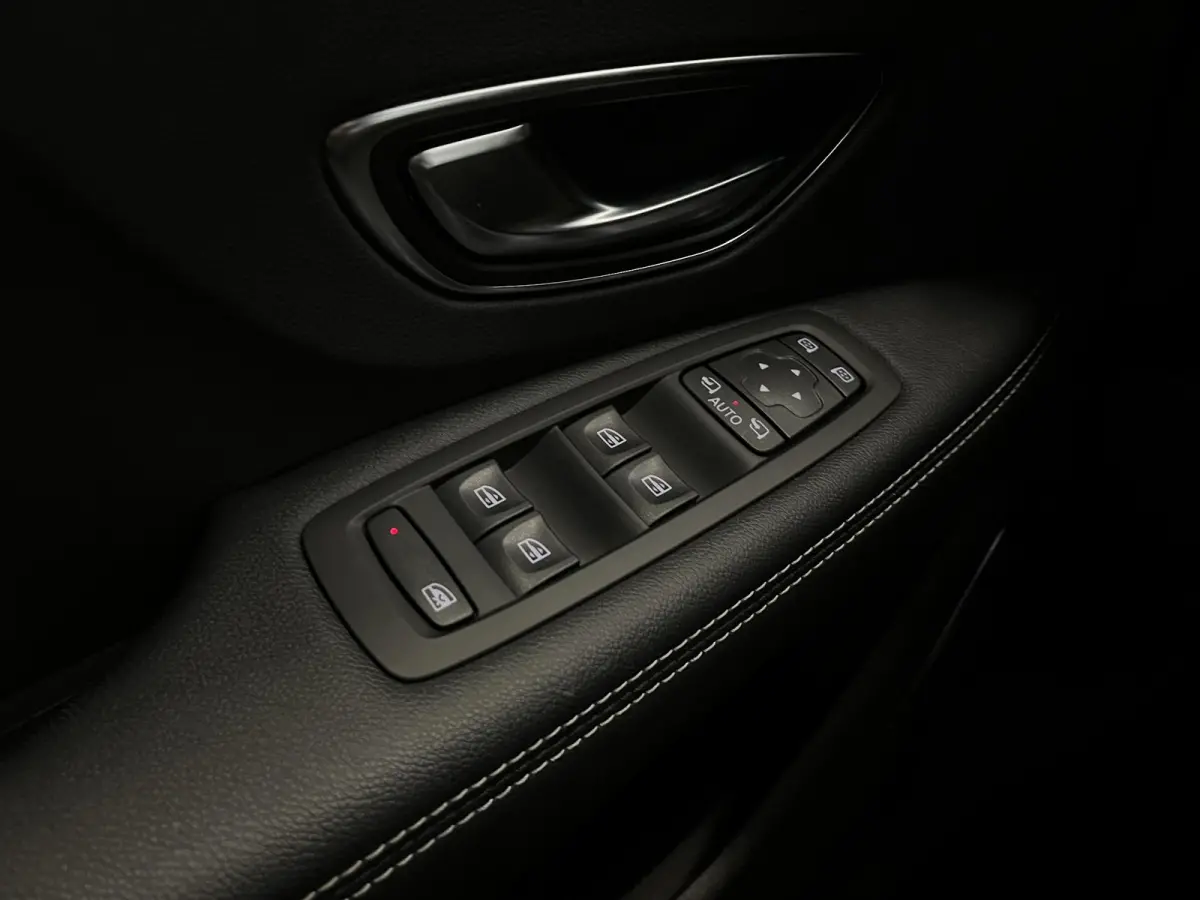1.3 TCe Techno 7p. Navigatie Cruise Control  Full LED  Privacy Glass  20" LM Velgen  PDC + Camera  Half Leder  Virtual  Cockpit Airco