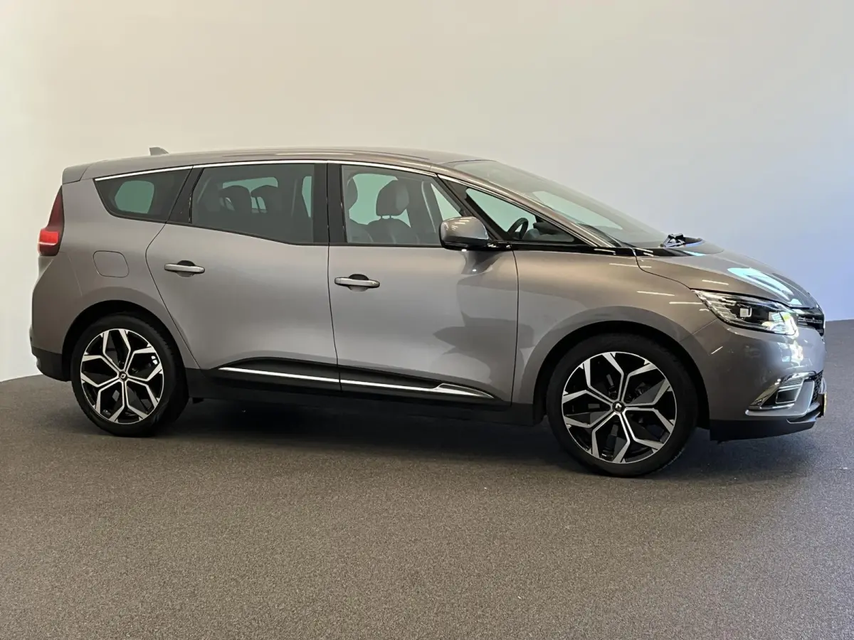 1.3 TCe Techno 7p. Navigatie Cruise Control  Full LED  Privacy Glass  20" LM Velgen  PDC + Camera  Half Leder  Virtual  Cockpit Airco