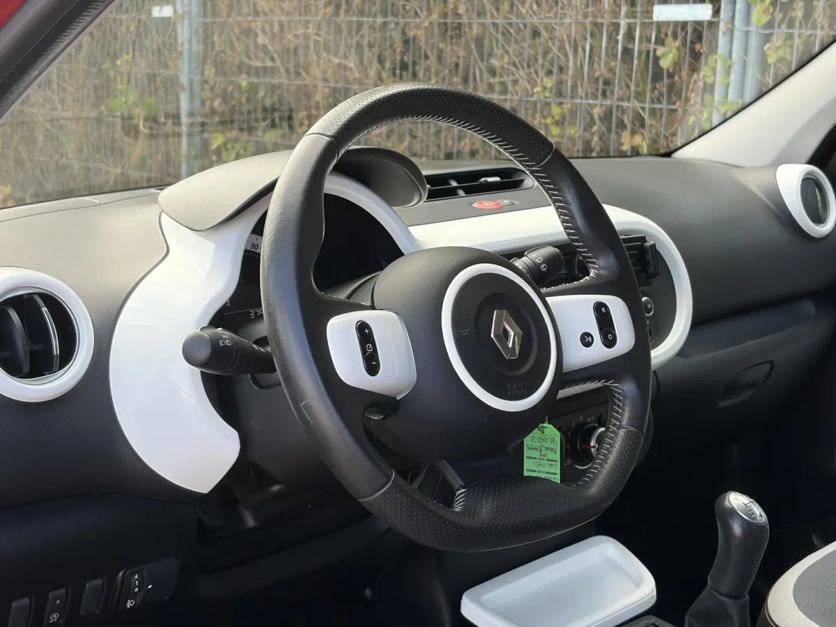 1.0 SCe Dynamique Dealer Onderhouden l Airco l Cruise l Recent beurt gehad l Lm velgen l Weinig Km l N.A.P l Apk tot 05-2027