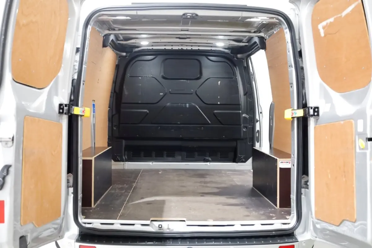 2.0 TDCI 130pk L1H1 Automaat Limited Airco/Navi/Camera 07-2022