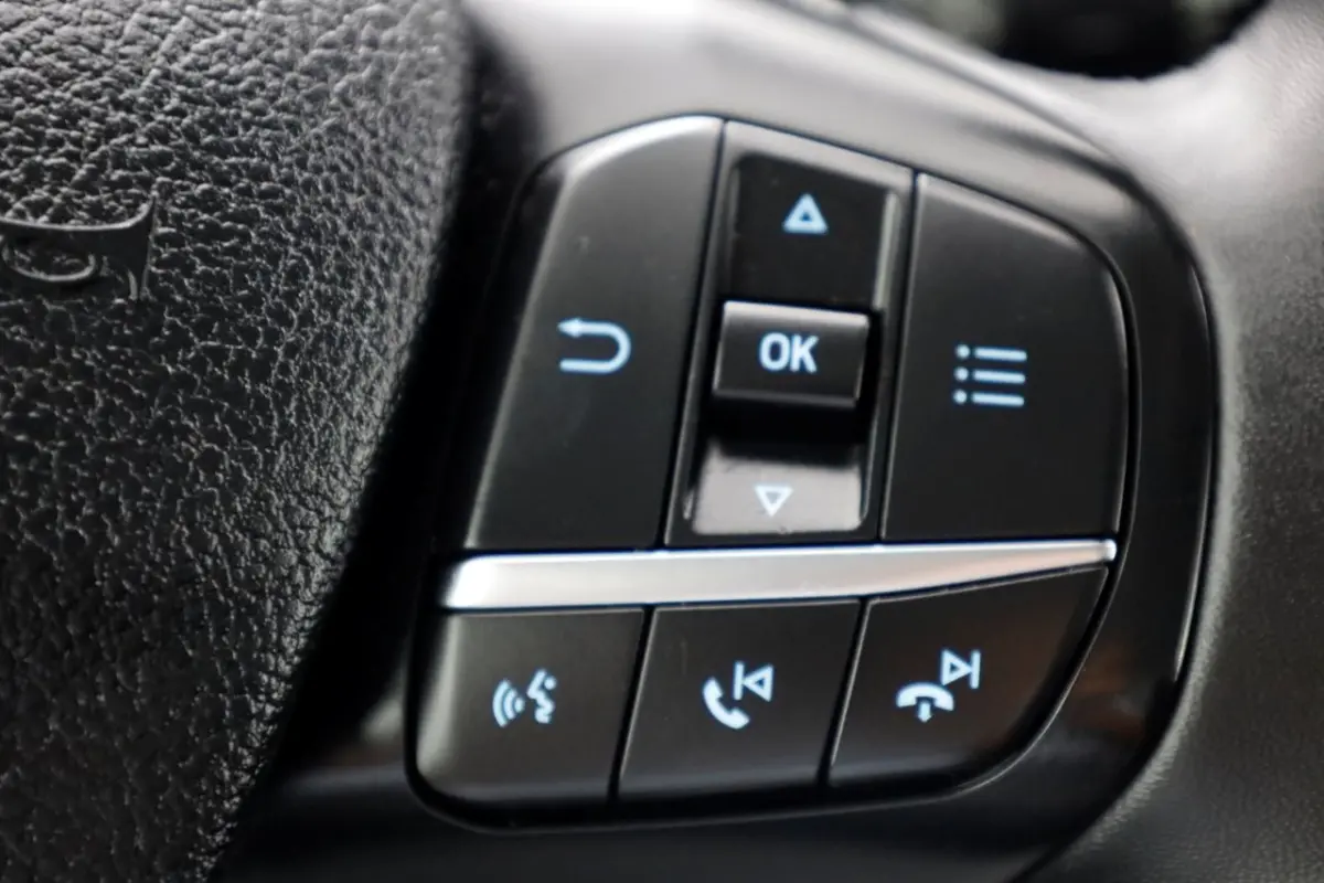 2.0 TDCI 130pk L1H1 Automaat Limited Airco/Navi/Camera 07-2022