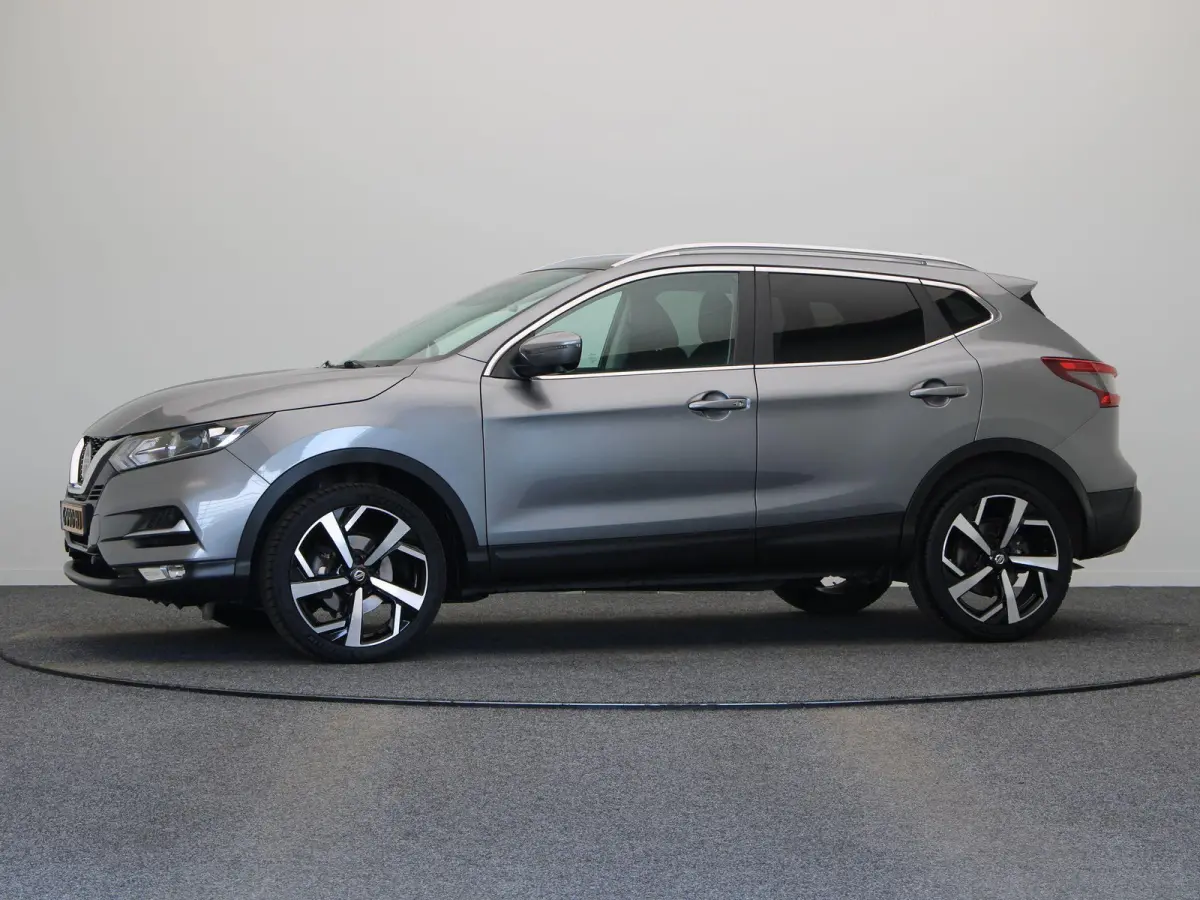 140pk DIG-T N-Connecta | Trekhaak 1300KG | Panoramadak | Climate control | Rondomzicht camera | 19" LMV | Apple carplay/Android auto |