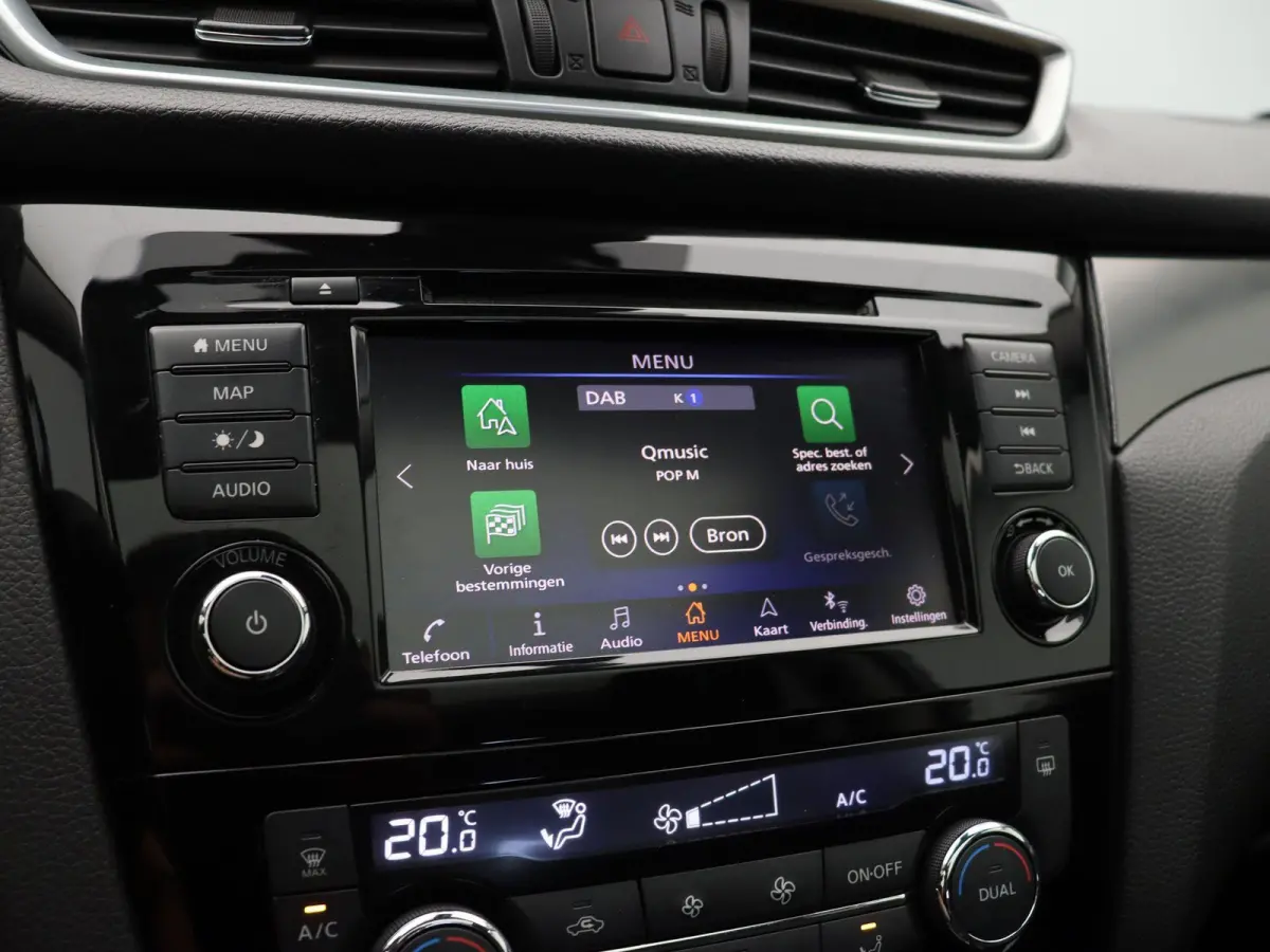 140pk DIG-T N-Connecta | Trekhaak 1300KG | Panoramadak | Climate control | Rondomzicht camera | 19" LMV | Apple carplay/Android auto |