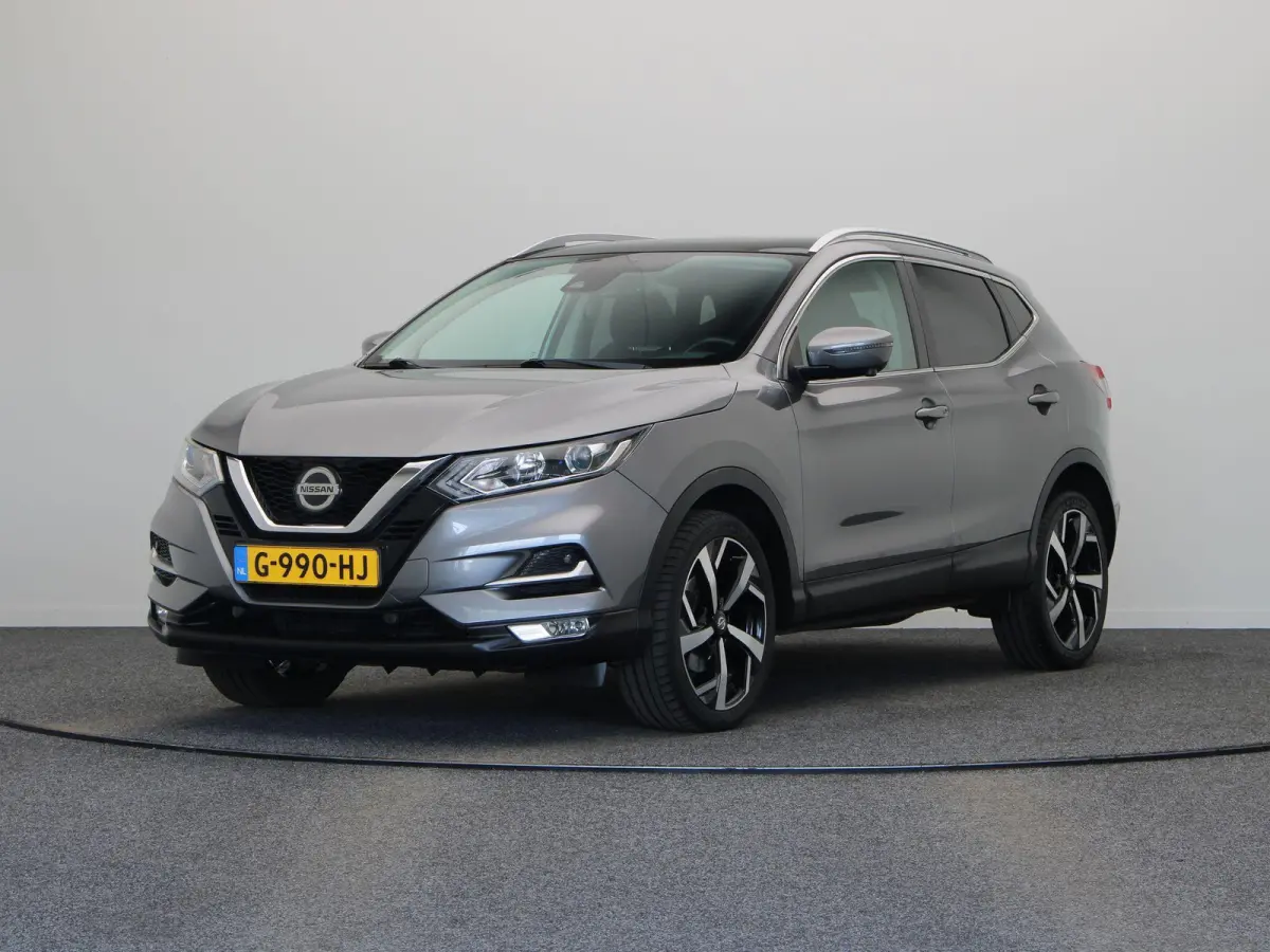 140pk DIG-T N-Connecta | Trekhaak 1300KG | Panoramadak | Climate control | Rondomzicht camera | 19" LMV | Apple carplay/Android auto |