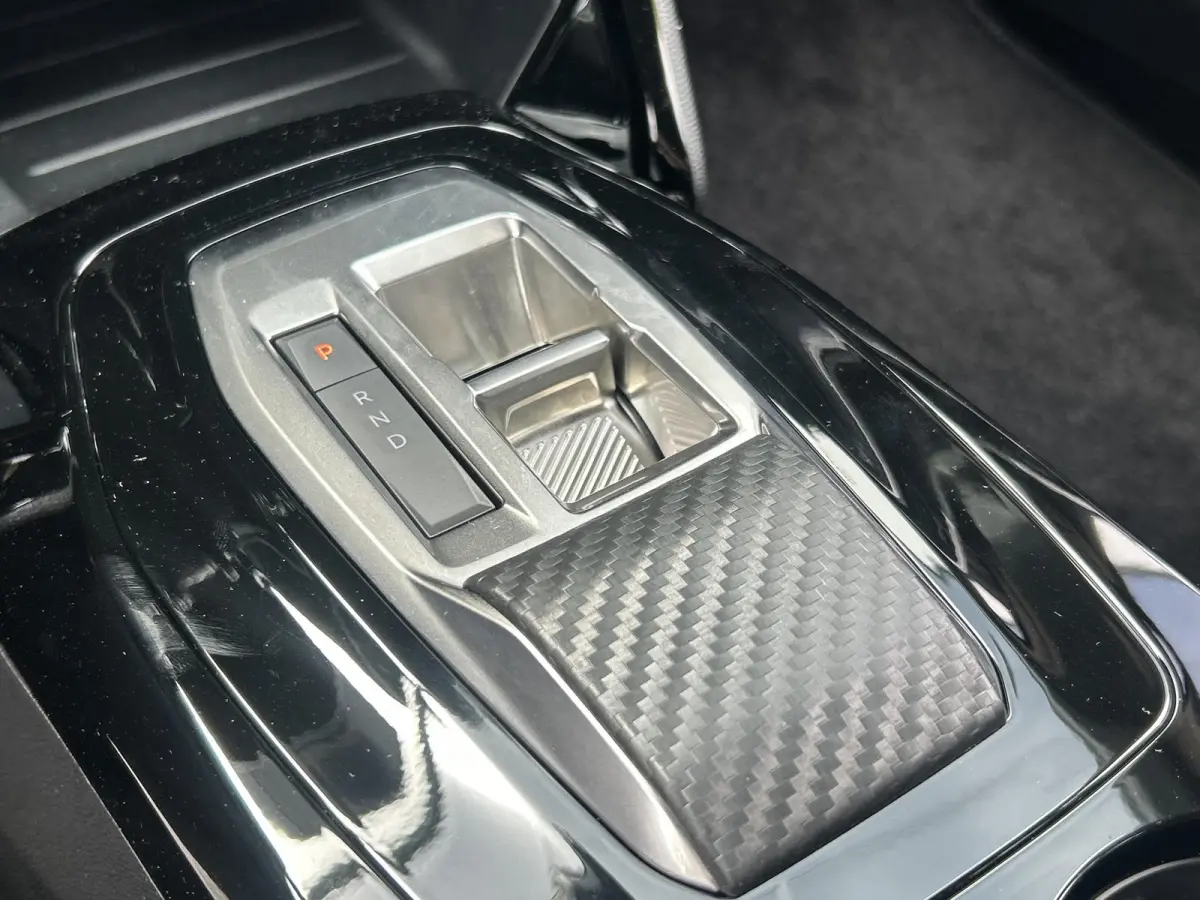 1.2 Hybrid 145 e-DCS6 GT | Camera | Adaptieve cruise control | Elektrische stoel | Apple Carplay/Android Auto