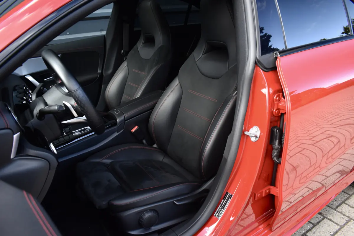 200 AMG Line | Panorama | Sfeerverlichting |  Widescreen Cockpit | Stoelverwarming |