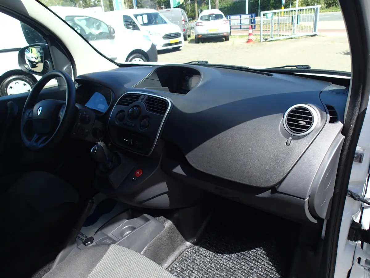 1.5 Blue dCi 80 Comfort VOORZIEN VAN AIRCO+CRUISE+TREKHAAK !!!