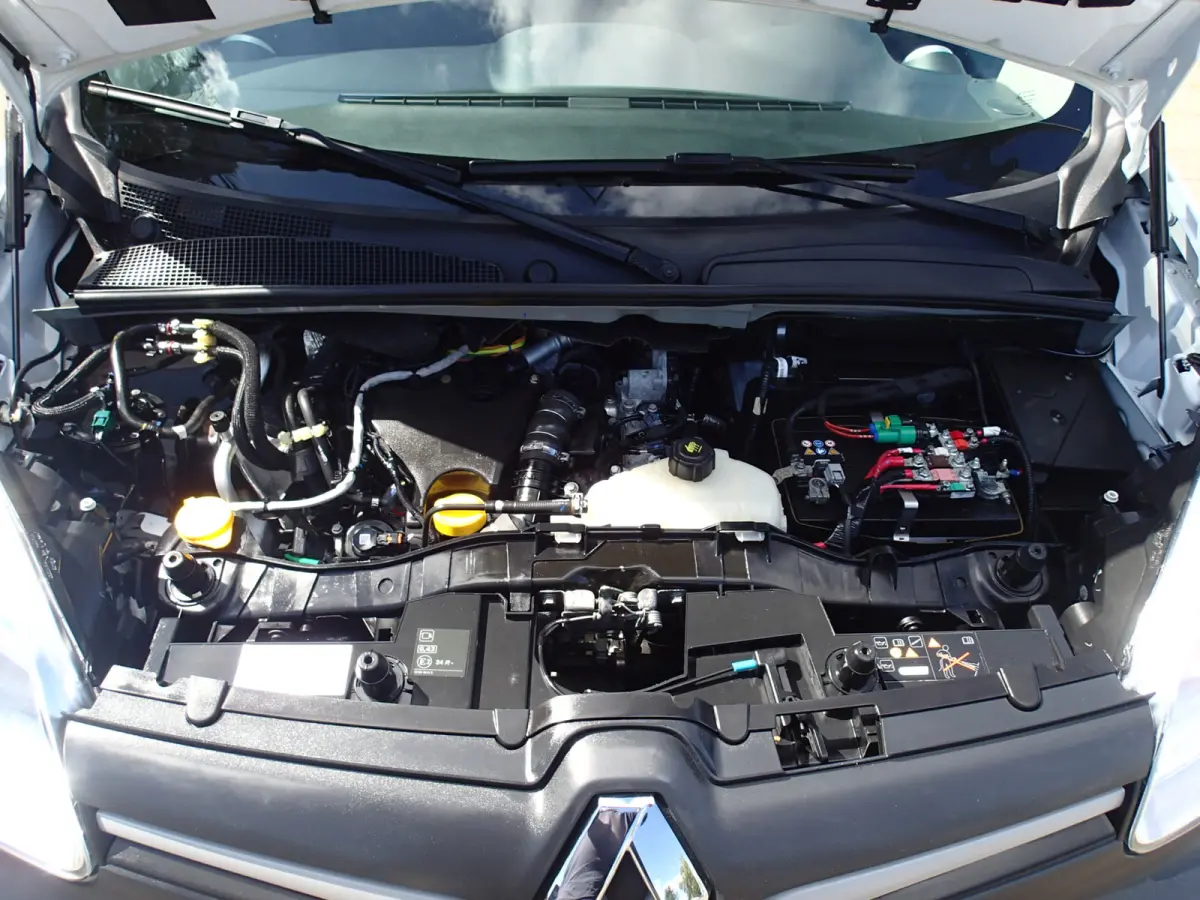 1.5 Blue dCi 80 Comfort VOORZIEN VAN AIRCO+CRUISE+TREKHAAK !!!