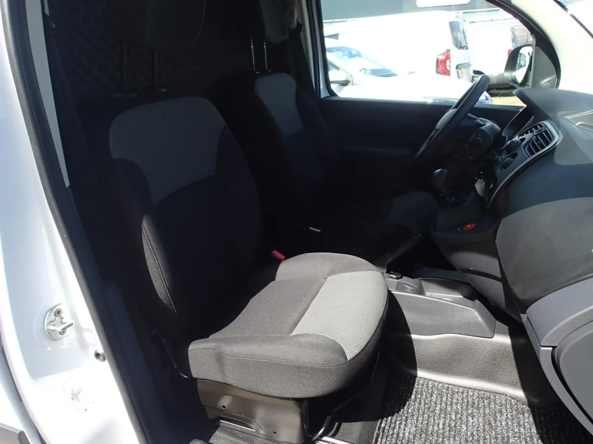 1.5 Blue dCi 80 Comfort VOORZIEN VAN AIRCO+CRUISE+TREKHAAK !!!