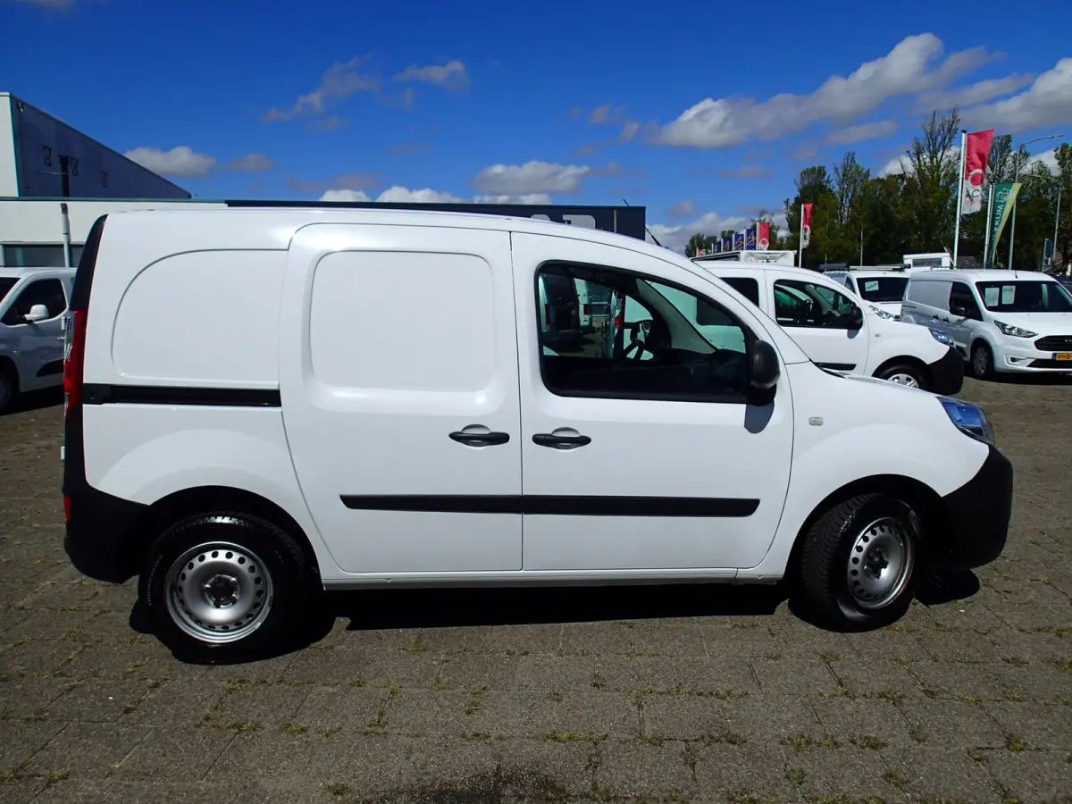 1.5 Blue dCi 80 Comfort VOORZIEN VAN AIRCO+CRUISE+TREKHAAK !!!