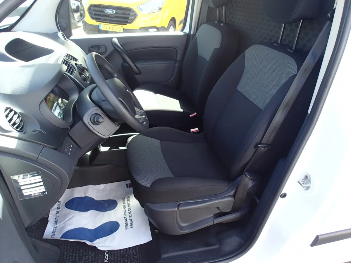 1.5 Blue dCi 80 Comfort VOORZIEN VAN AIRCO+CRUISE+TREKHAAK !!!