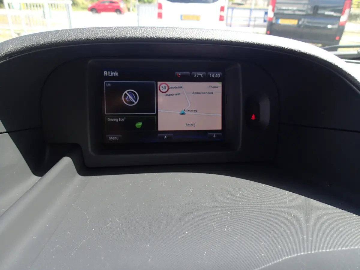 1.5 Blue dCi 80 Comfort VOORZIEN VAN AIRCO+CRUISE+TREKHAAK !!!