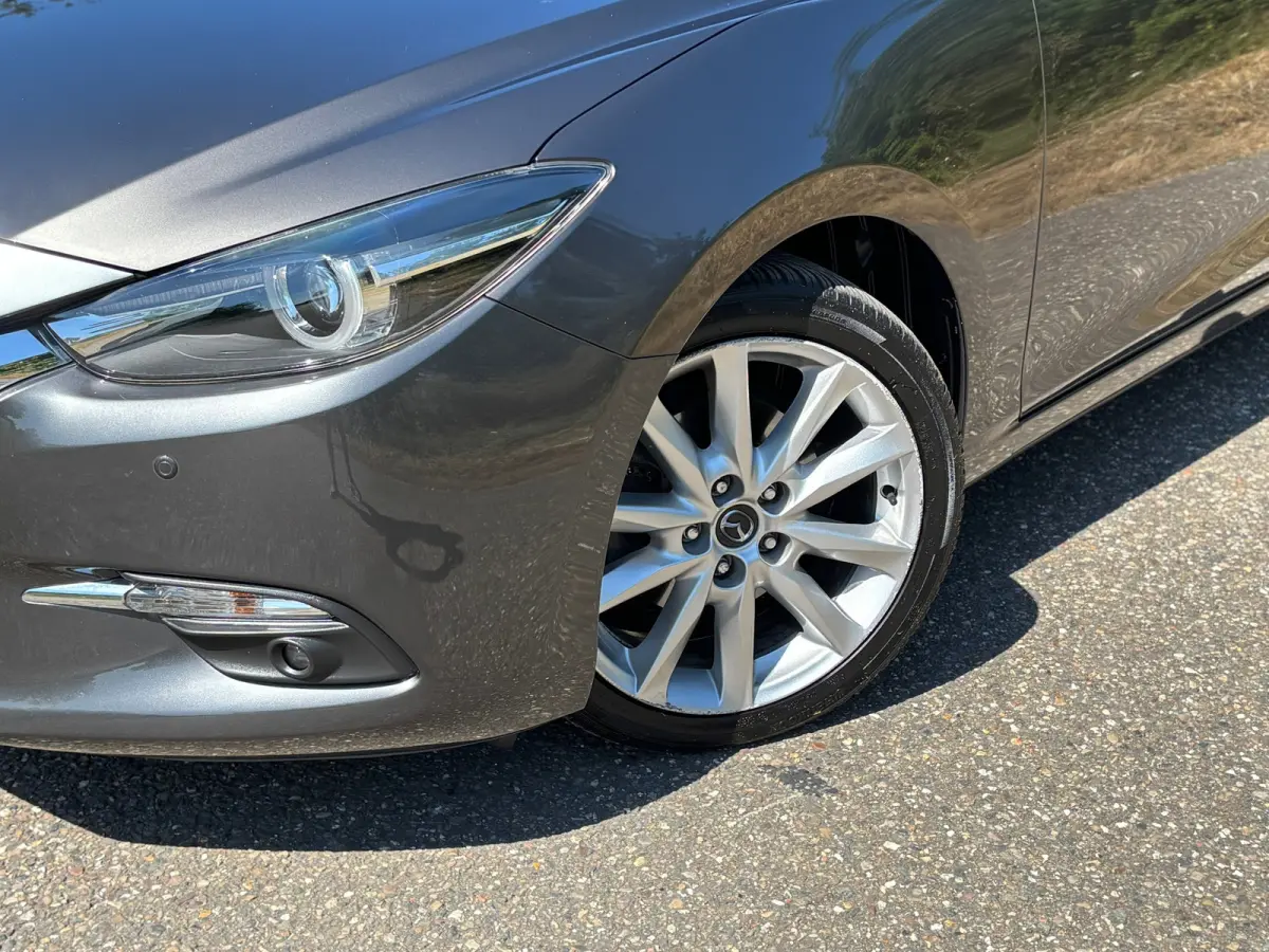 2.0 SkyActiv-G 120 GT-M/Head Up/Leder/Navi/18"