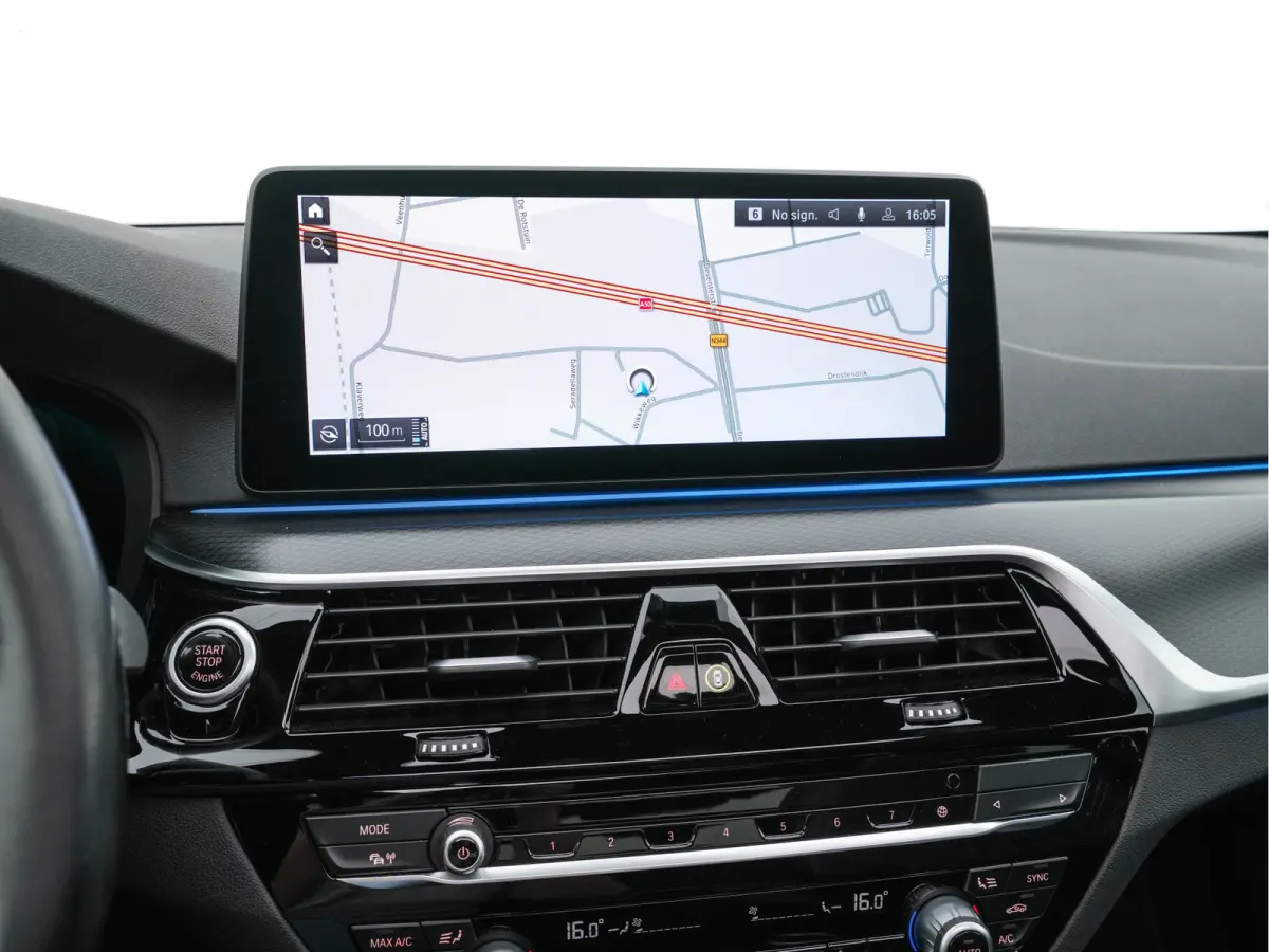 530e M-Sportpack Business Edition Plus (Plug-in) {SoH-86%} (INCL-BTW) *PANO | LEATHER | FULL-LED | MEMORY-PACK | HARMAN/KARDON | BLINDSPOT | DIGI-COCKPIT | CAMERA | NAVI-FULLMAP | PRIVACY-GL