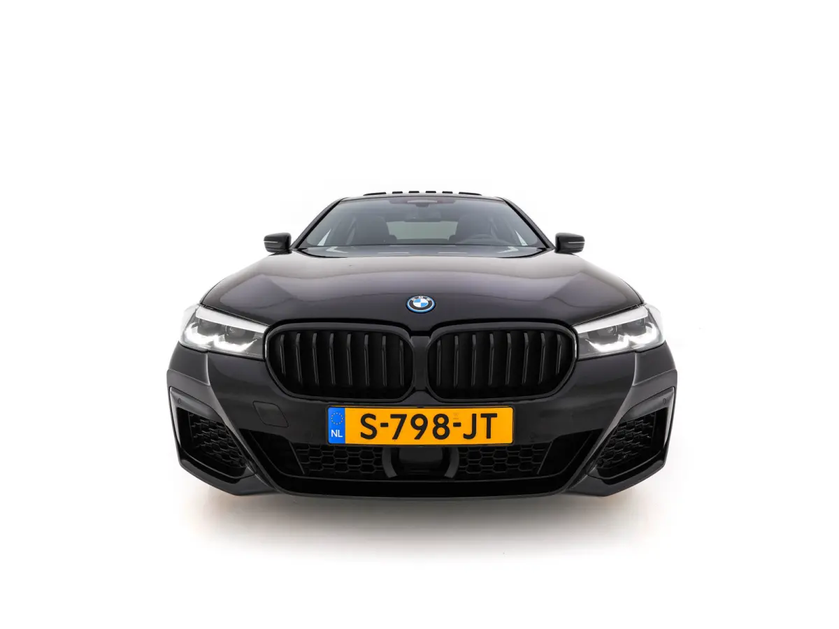 530e M-Sportpack Business Edition Plus (Plug-in) {SoH-86%} (INCL-BTW) *PANO | LEATHER | FULL-LED | MEMORY-PACK | HARMAN/KARDON | BLINDSPOT | DIGI-COCKPIT | CAMERA | NAVI-FULLMAP | PRIVACY-GL