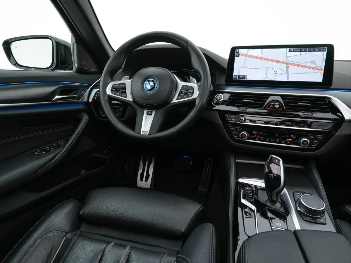 530e M-Sportpack Business Edition Plus (Plug-in) {SoH-86%} (INCL-BTW) *PANO | LEATHER | FULL-LED | MEMORY-PACK | HARMAN/KARDON | BLINDSPOT | DIGI-COCKPIT | CAMERA | NAVI-FULLMAP | PRIVACY-GL