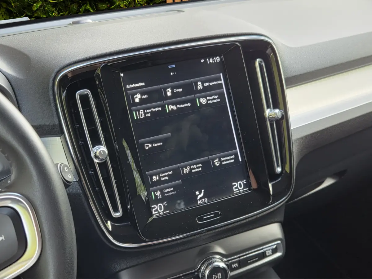 1.5 T5 Business Pro | Camera | Keyless | Navigatie | 18" Velgen