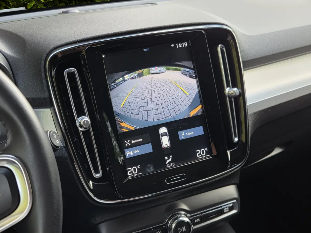 1.5 T5 Business Pro | Camera | Keyless | Navigatie | 18" Velgen