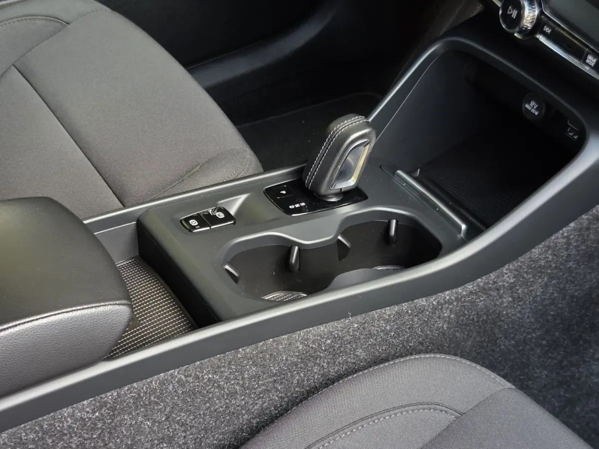 1.5 T5 Business Pro | Camera | Keyless | Navigatie | 18" Velgen