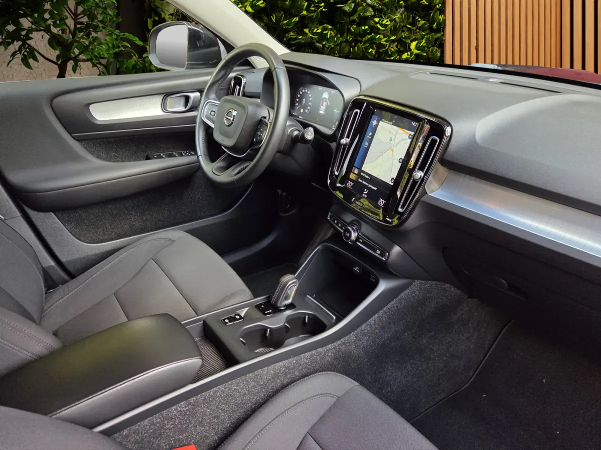 1.5 T5 Business Pro | Camera | Keyless | Navigatie | 18" Velgen