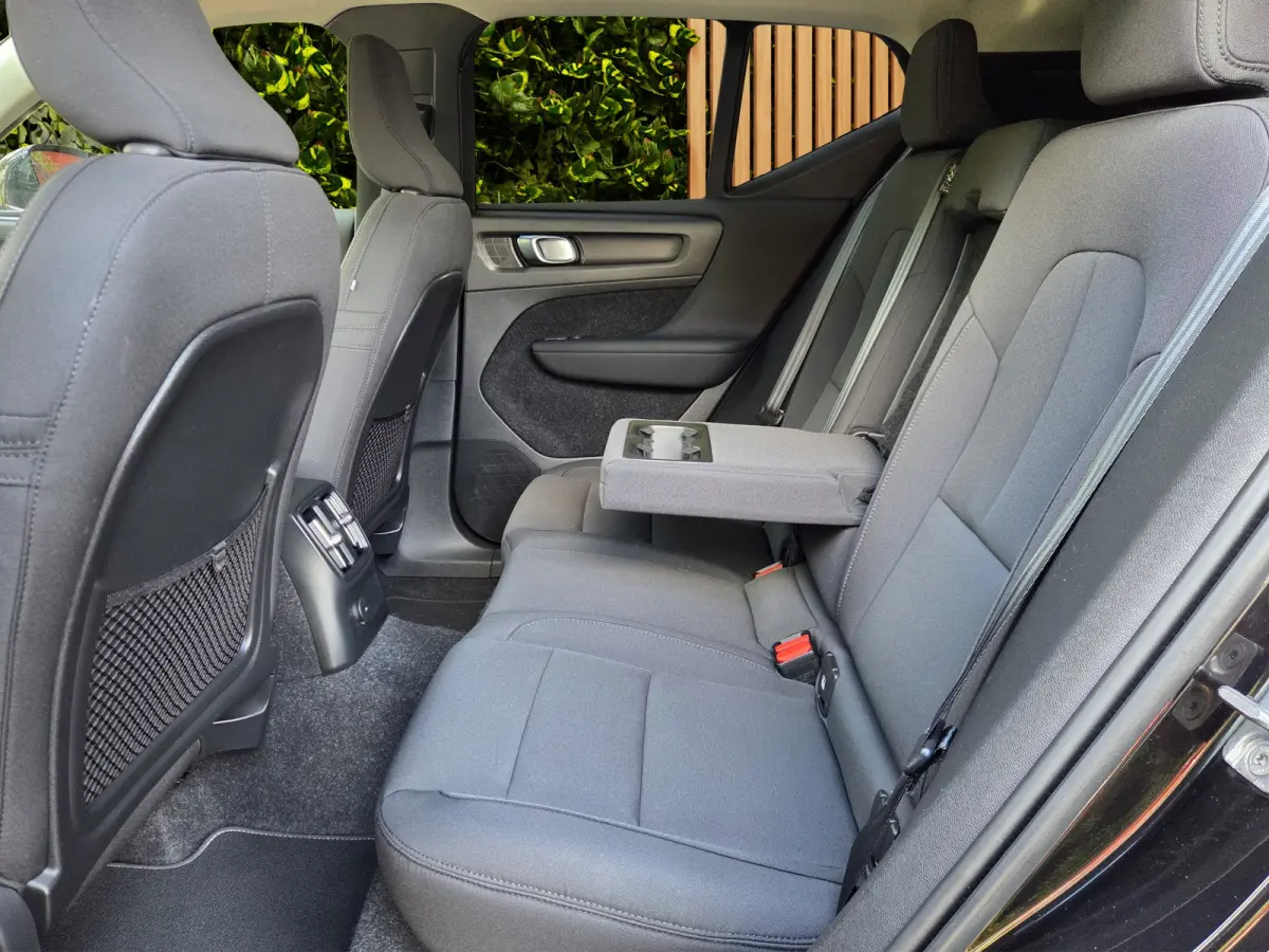 1.5 T5 Business Pro | Camera | Keyless | Navigatie | 18" Velgen