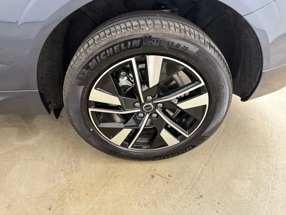 T6 350PK AWD Plus Bright | Trekhaak | 360 Camera | Getint Glas | Harman Kardon | Elektr. verst. Stoelen | Stoel/Stuur/Achterbankverwarming | Adaptieve Cruise | BLIS