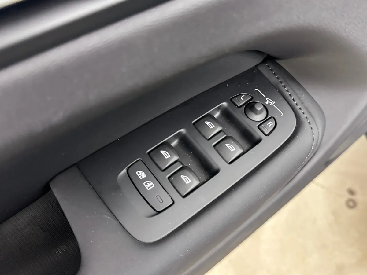 T6 350PK AWD Plus Bright | Trekhaak | 360 Camera | Getint Glas | Harman Kardon | Elektr. verst. Stoelen | Stoel/Stuur/Achterbankverwarming | Adaptieve Cruise | BLIS