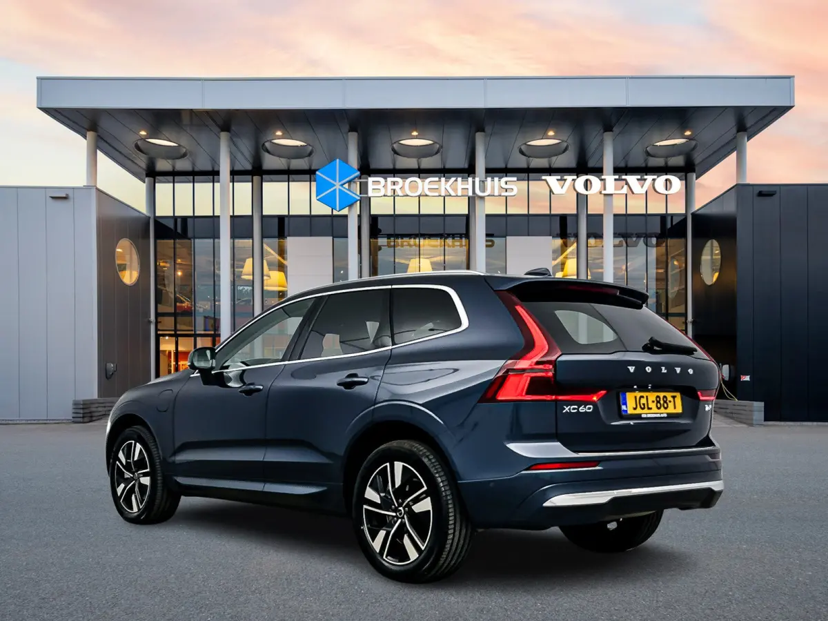 T6 350PK AWD Plus Bright | Trekhaak | 360 Camera | Getint Glas | Harman Kardon | Elektr. verst. Stoelen | Stoel/Stuur/Achterbankverwarming | Adaptieve Cruise | BLIS