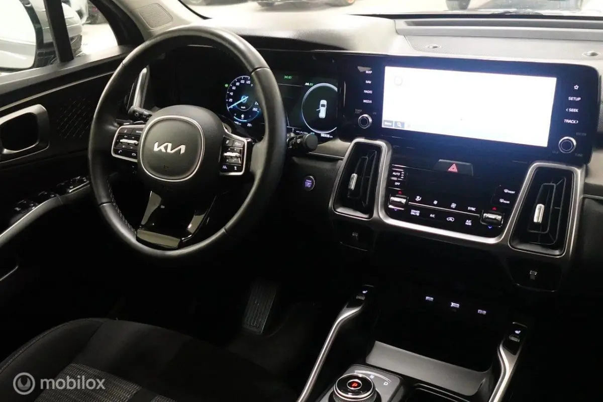 1.6 T-GDI Plug-in Hybrid 4WD DynamicLine 7p.