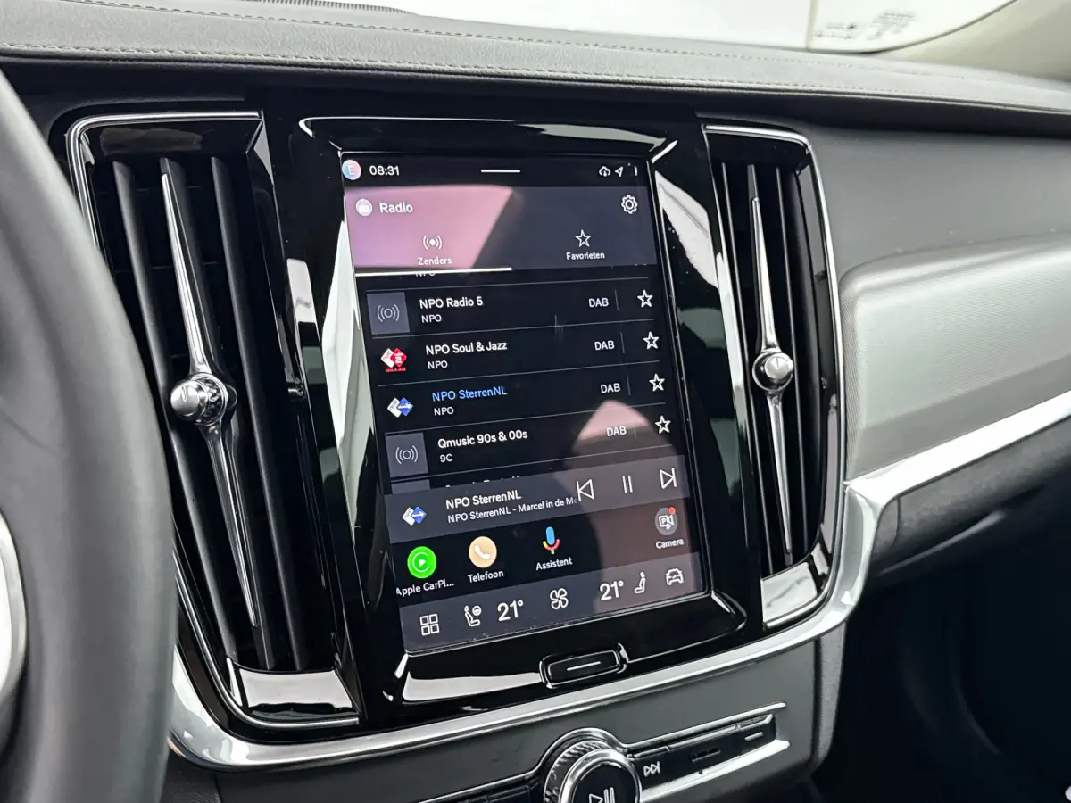 B5 Ultimate Bright | 20" | 360 Camera | Head-Up | Harman Kardon | Elektr. verst. Stoelen | Panoramadak | Parkeerverwarming | Leder Dashboard