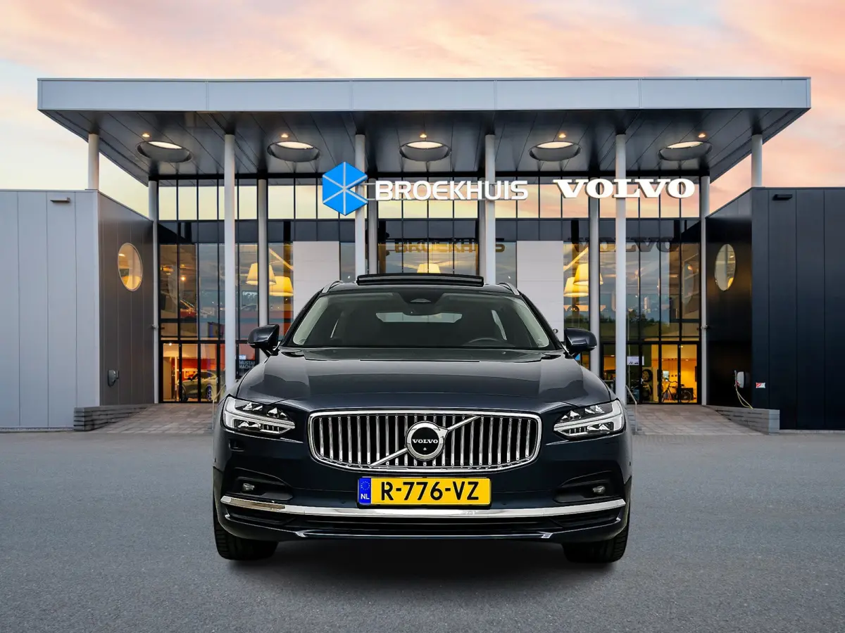 B5 Ultimate Bright | 20" | 360 Camera | Head-Up | Harman Kardon | Elektr. verst. Stoelen | Panoramadak | Parkeerverwarming | Leder Dashboard