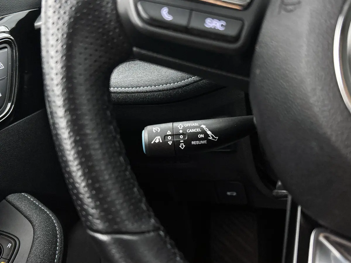 MG5 Electric Long Range Luxury 61 kWh SOH 96.78%| ACHTERUITRIJCAMERA | APPLE CARPLAY - ANDROID AUTO | CLIMATE CONTROL | CRUISE CONTROL | RIJSTROOKHULP | PARKEERSENSOREN |