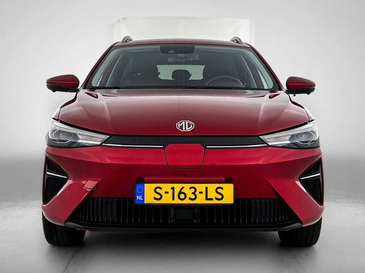 MG5 Electric Long Range Luxury 61 kWh SOH 96.78%| ACHTERUITRIJCAMERA | APPLE CARPLAY - ANDROID AUTO | CLIMATE CONTROL | CRUISE CONTROL | RIJSTROOKHULP | PARKEERSENSOREN |