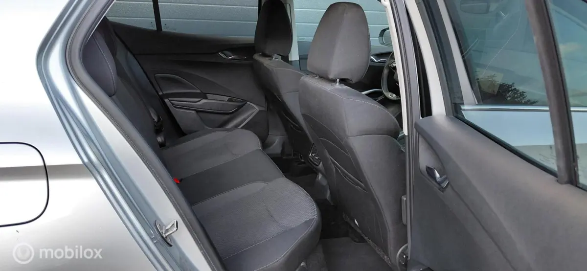1.0 TSI ,Stoelverw,Led,Lichtmetaal