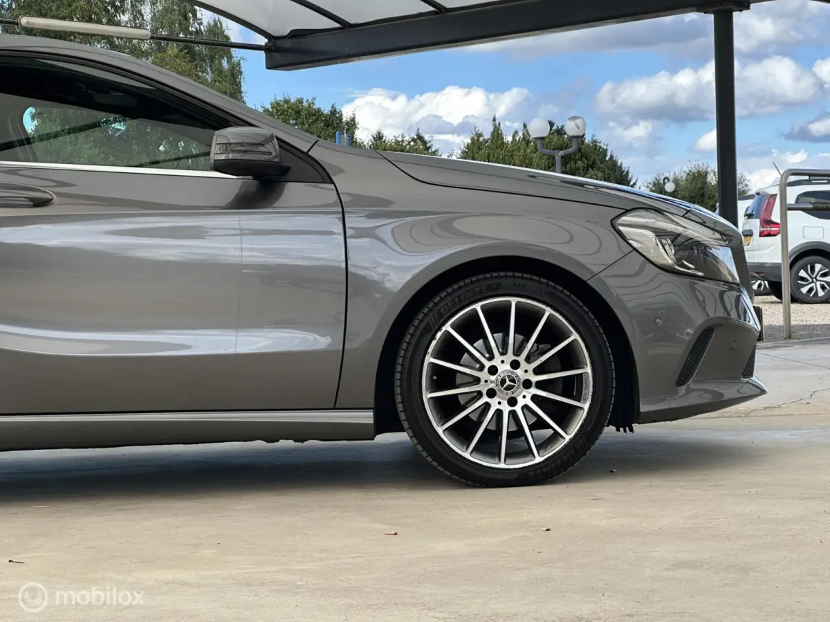 180 Prestige NAP/PANO/AUT./18'AMG/LED.KOPLAMPEN