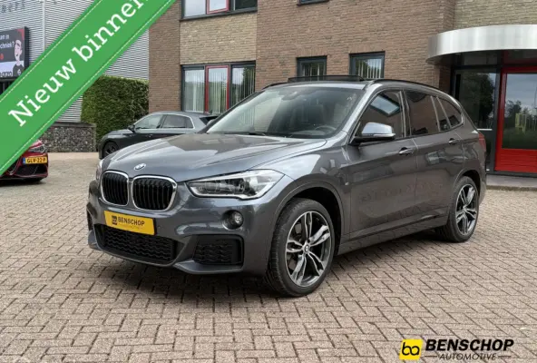 xDrive20i M Sport Schuifdak Navi Leer HUD LED Camera Hifi