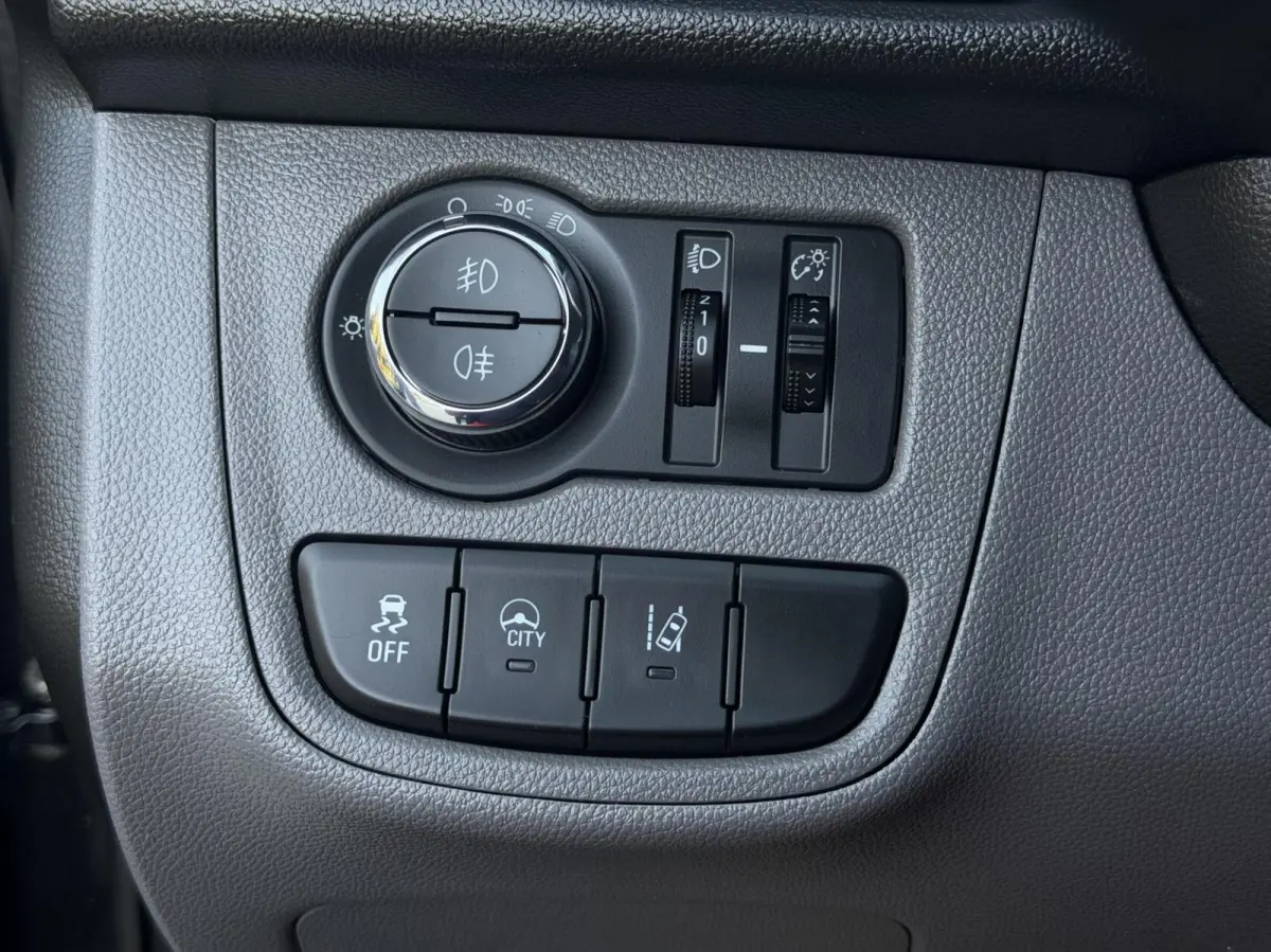 1.0 ecoFLEX Innovation 1e Eig PDC Cruise Automaat