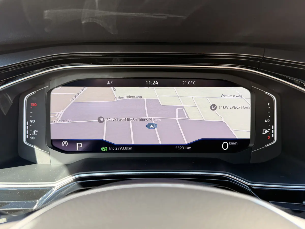 1.0 TSI Highline DSG BTW Pano 17' R-Line Virtual Camera CarPlay Navi LED ACC
