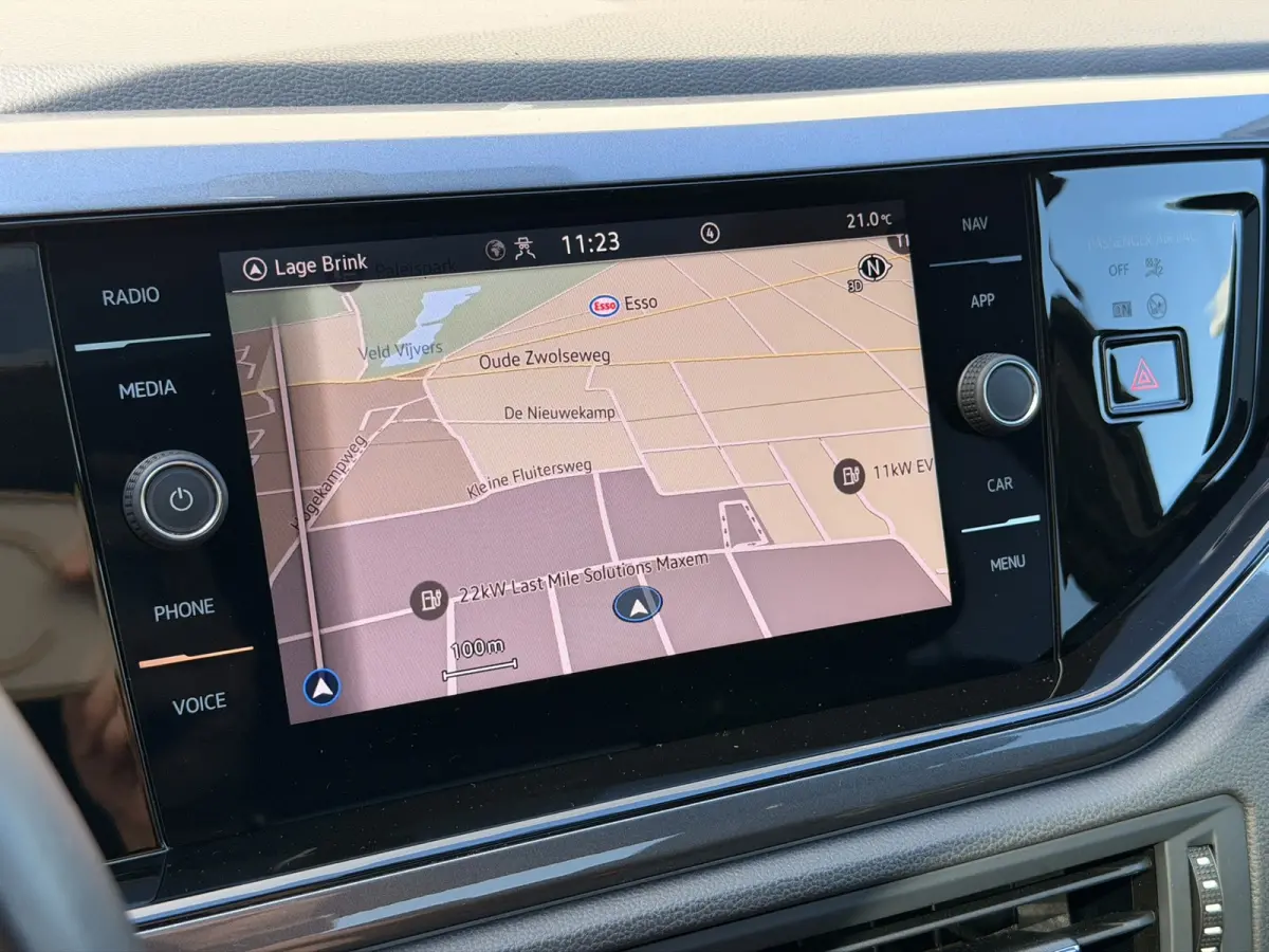 1.0 TSI Highline DSG BTW Pano 17' R-Line Virtual Camera CarPlay Navi LED ACC