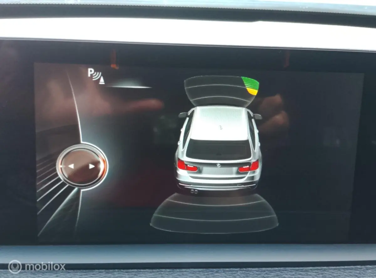 320i Automaat SportLine