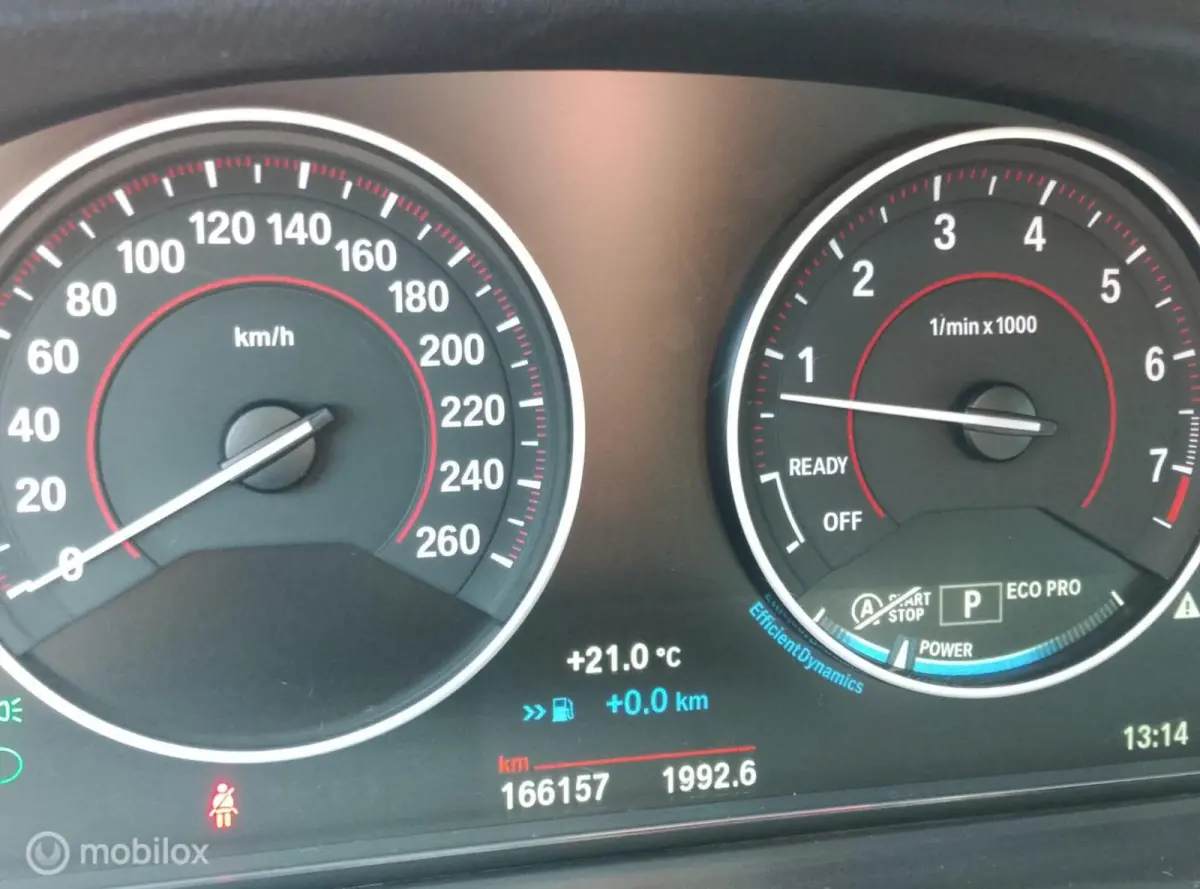 320i Automaat SportLine